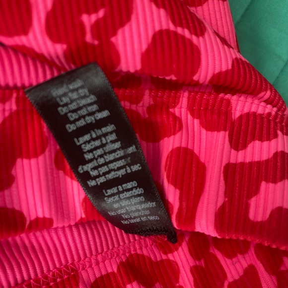 Beach Riot S Twist Sport Top - Picture 10 of 10